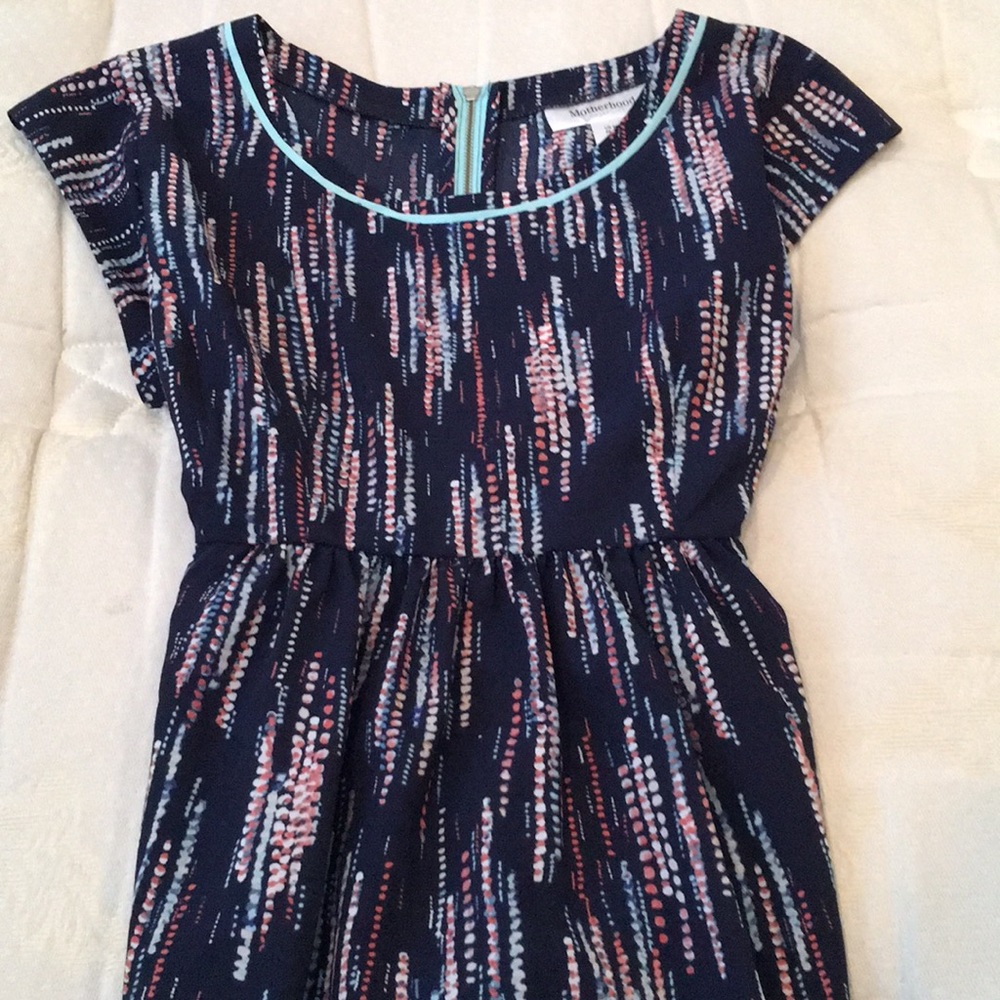 Motherhood Maternity top - Size medium